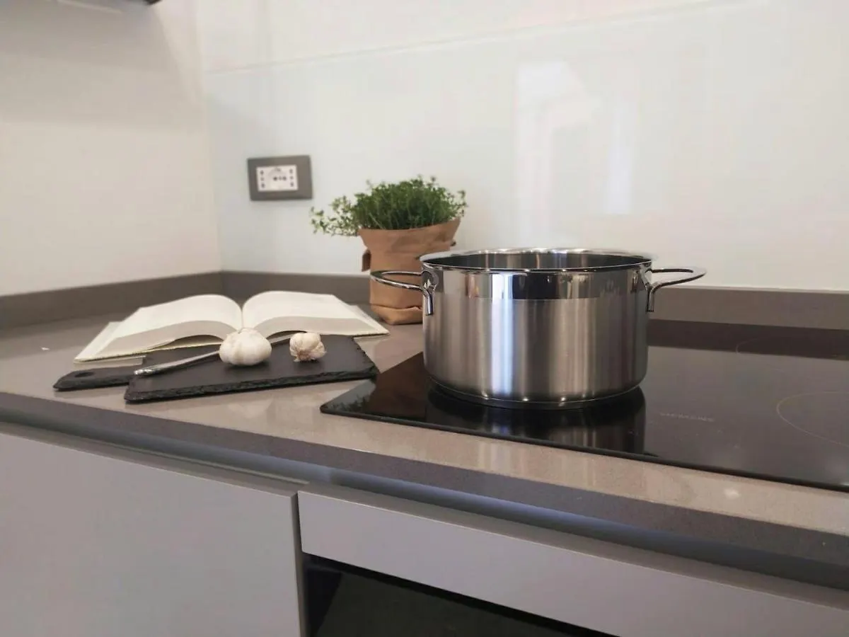 Vernazza Luxury Apartment 0*,